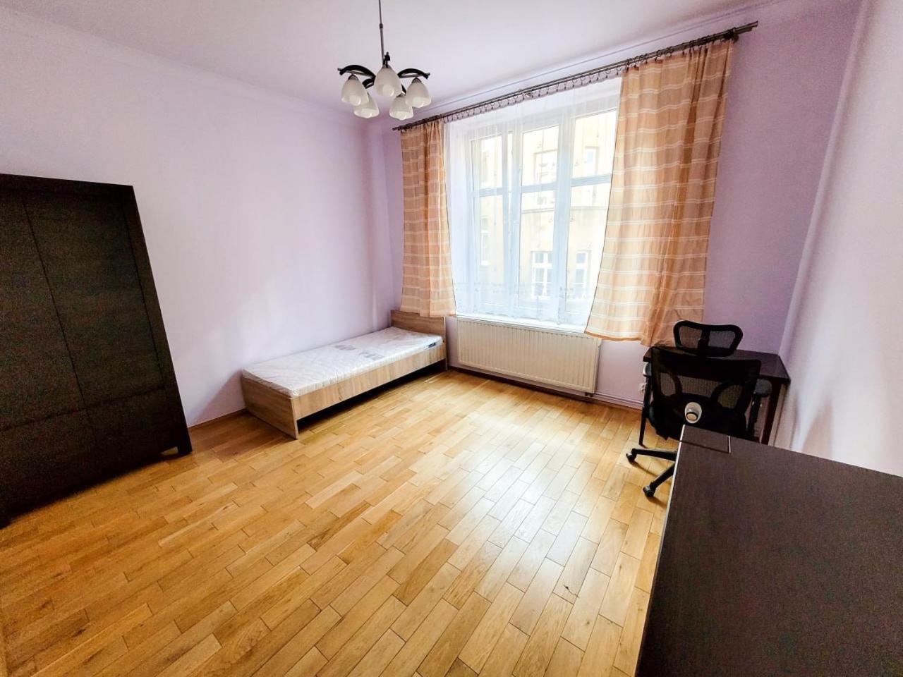 Wild Solutions Sauna Apartments Краків Екстер'єр фото