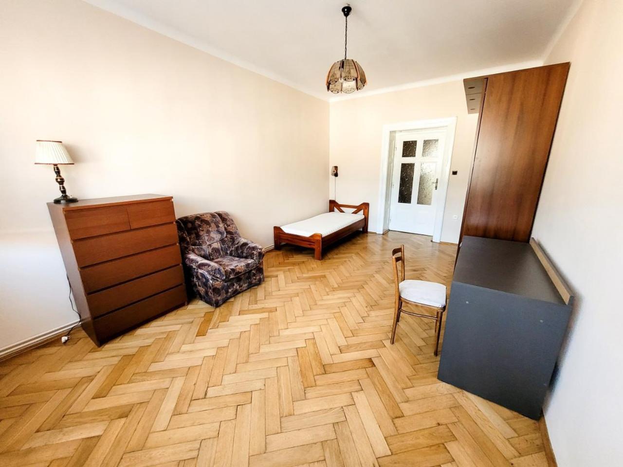 Wild Solutions Sauna Apartments Краків Екстер'єр фото