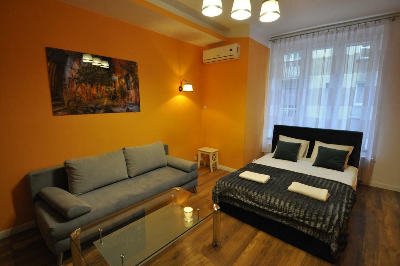 Wild Solutions Sauna Apartments Краків Екстер'єр фото