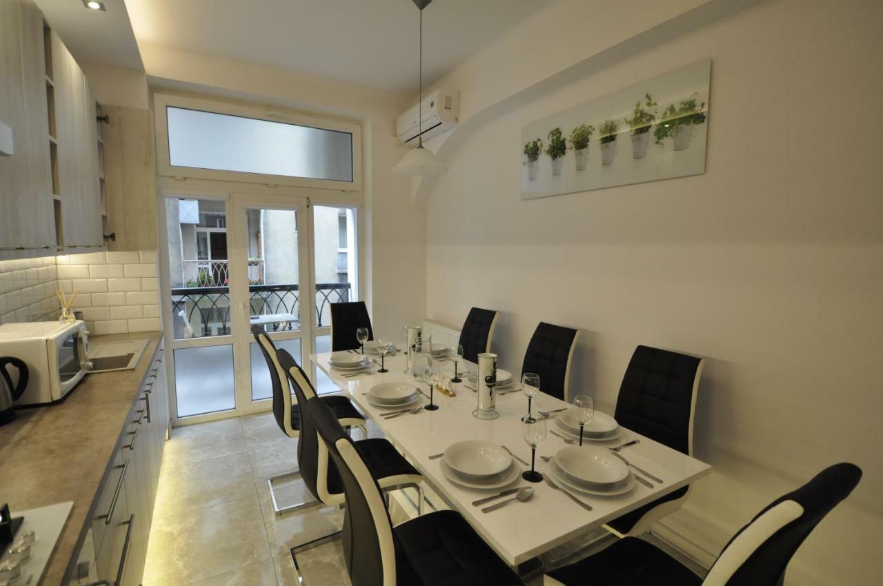 Wild Solutions Sauna Apartments Краків Екстер'єр фото