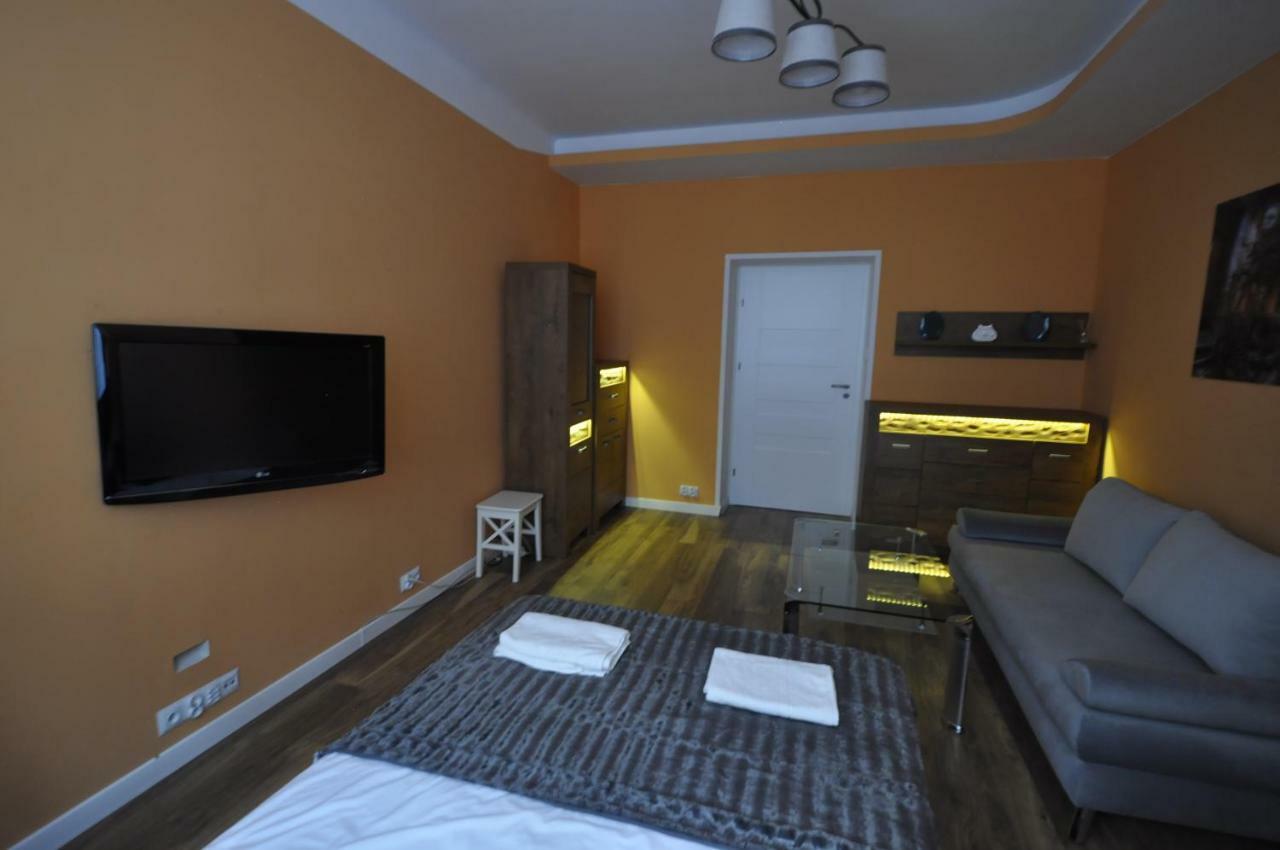 Wild Solutions Sauna Apartments Краків Екстер'єр фото