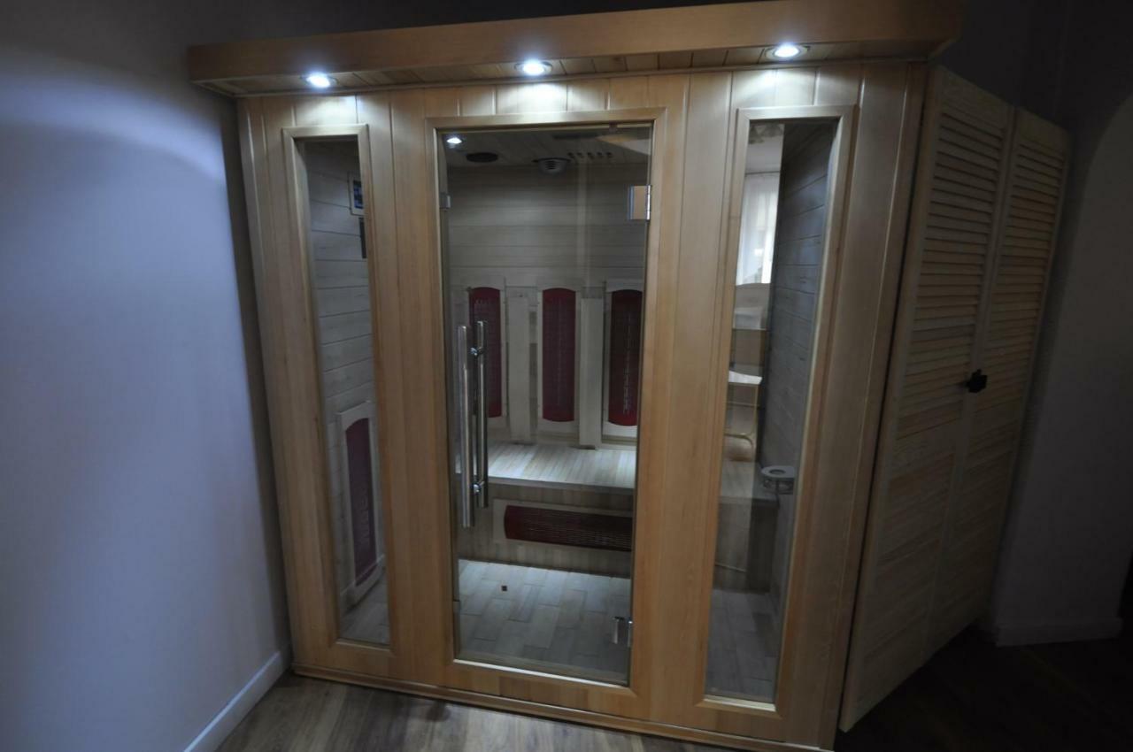 Wild Solutions Sauna Apartments Краків Екстер'єр фото