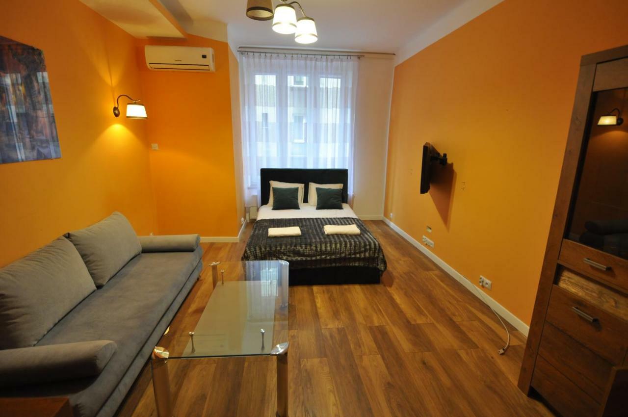 Wild Solutions Sauna Apartments Краків Екстер'єр фото