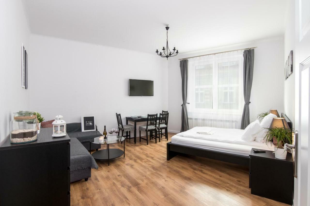 Wild Solutions Sauna Apartments Краків Екстер'єр фото