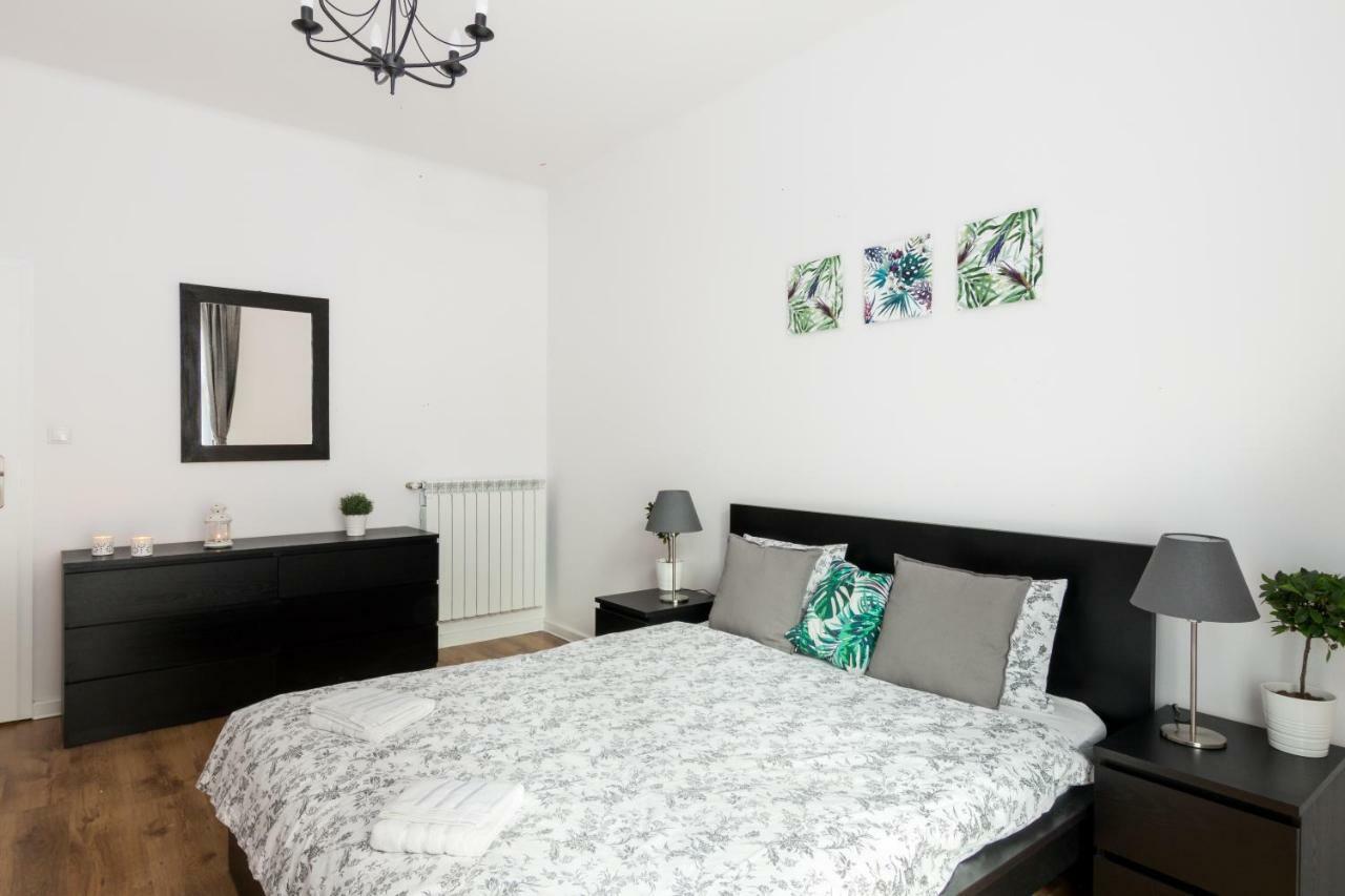 Wild Solutions Sauna Apartments Краків Екстер'єр фото