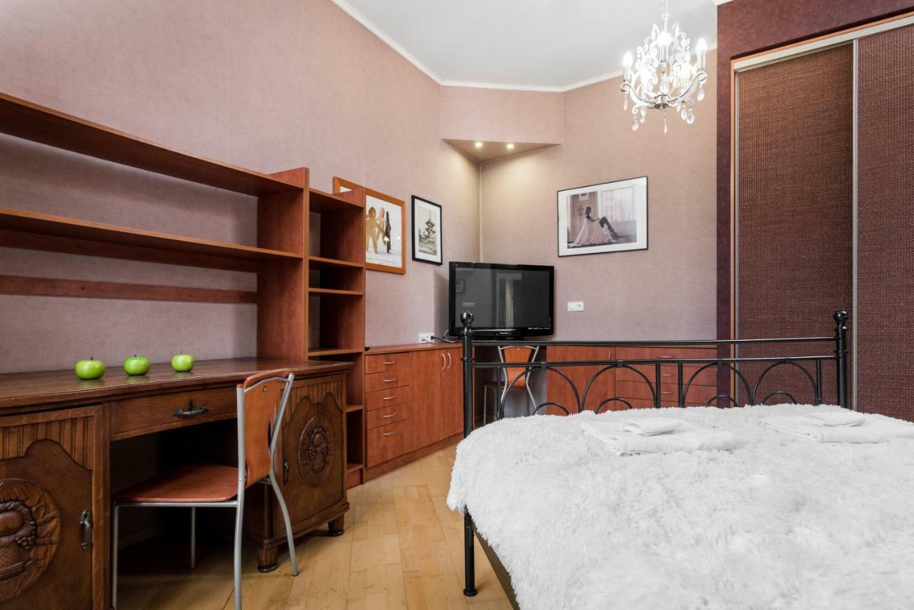 Wild Solutions Sauna Apartments Краків Екстер'єр фото