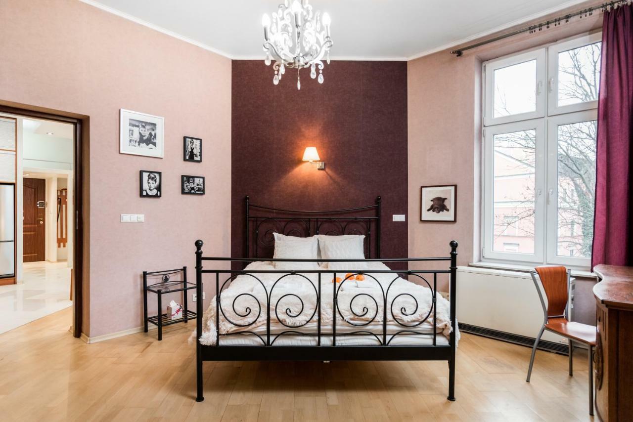 Wild Solutions Sauna Apartments Краків Екстер'єр фото